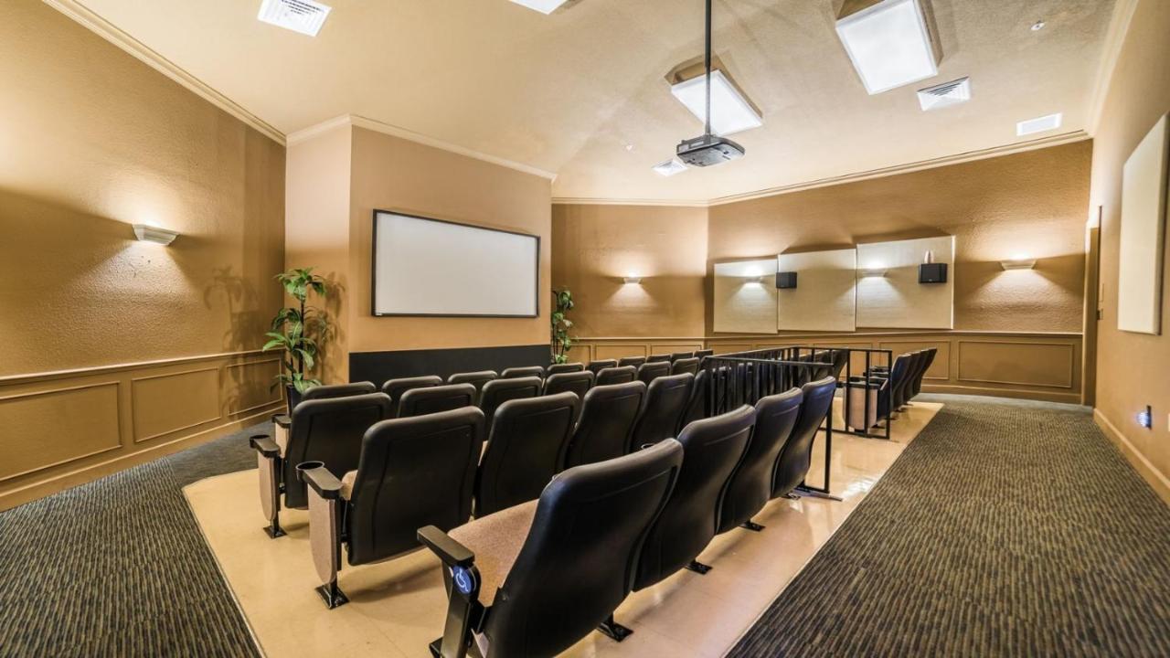 Near Disney! Spacious 5Br Resort Home With Private Pool, Hot Tub And Theater! Orlando Luaran gambar